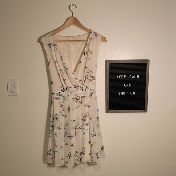 Cream Colored Summer Dress - Picture 1 of 4